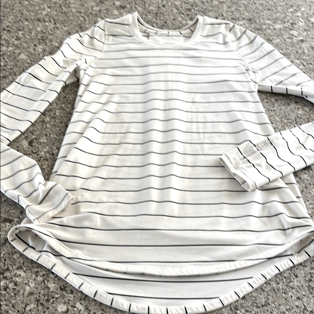 Lululemon Tuck and Flow Longsleeve